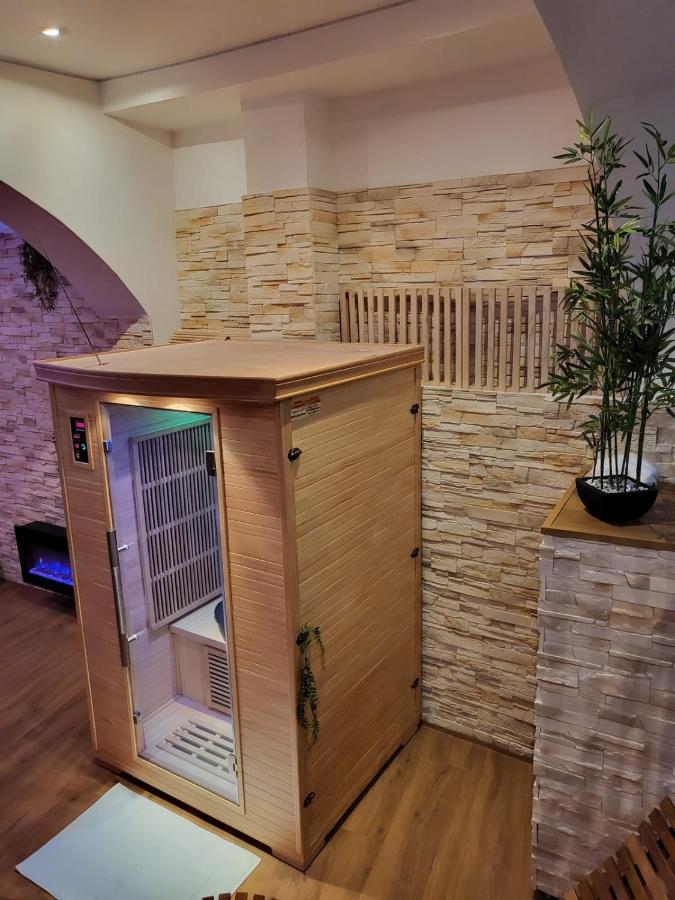 Le Spa De La Cathedrale - Jacuzzi - Sauna - Champagne - Netflix - Wifi Τρουά Εξωτερικό φωτογραφία