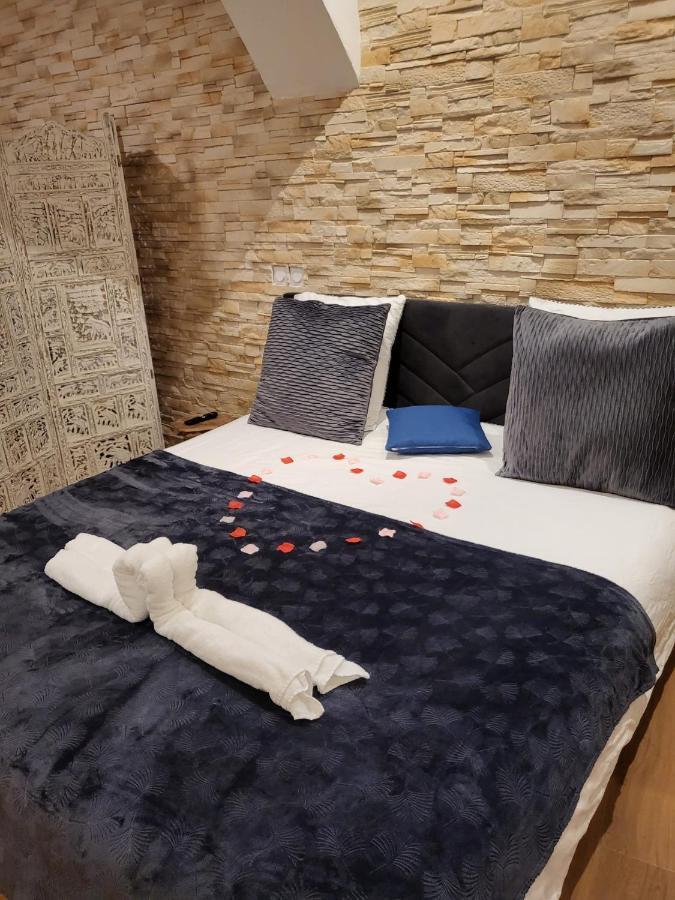 Le Spa De La Cathedrale - Jacuzzi - Sauna - Champagne - Netflix - Wifi Τρουά Εξωτερικό φωτογραφία