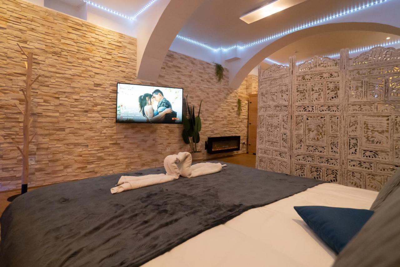 Le Spa De La Cathedrale - Jacuzzi - Sauna - Champagne - Netflix - Wifi Τρουά Εξωτερικό φωτογραφία