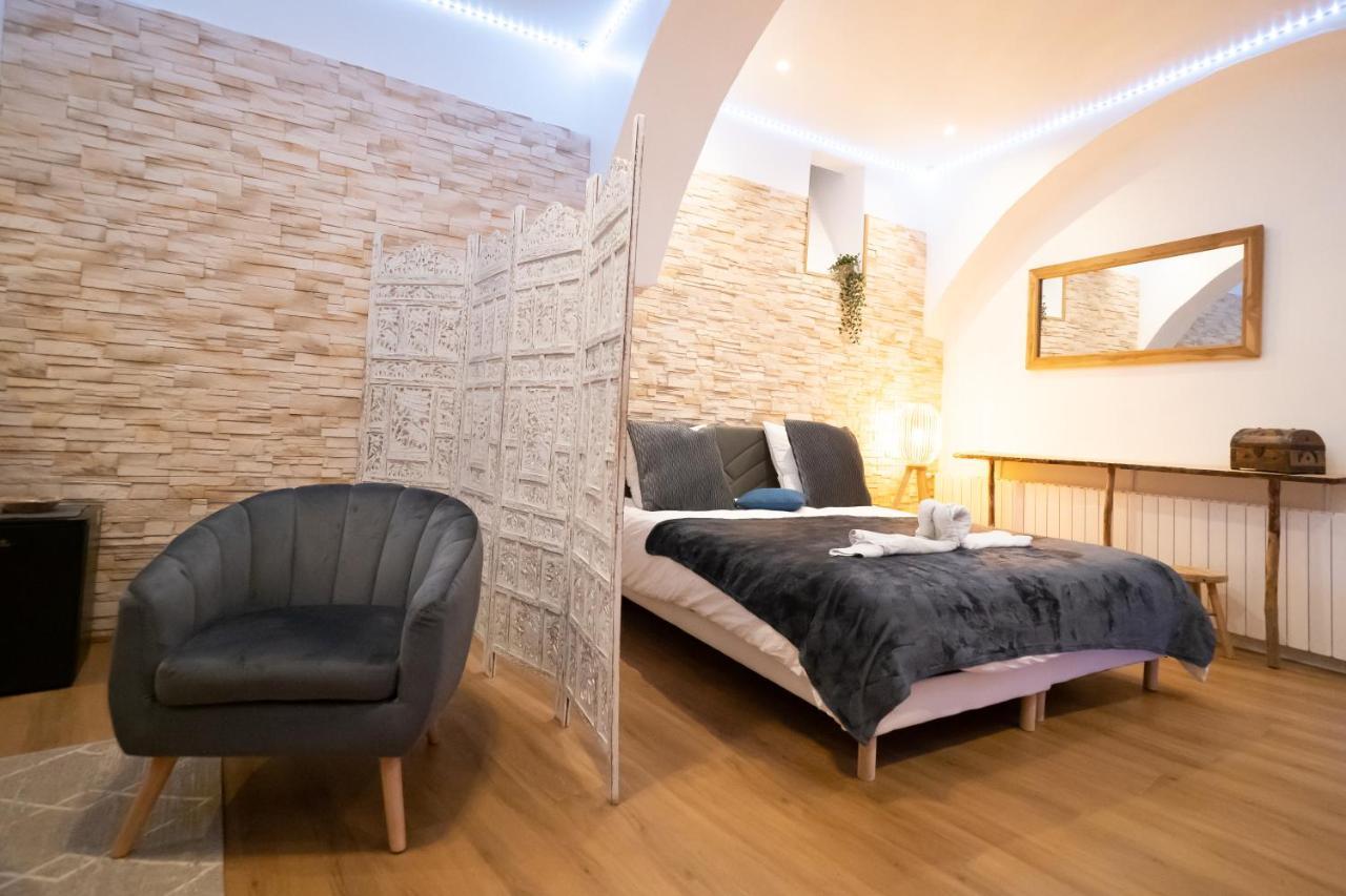 Le Spa De La Cathedrale - Jacuzzi - Sauna - Champagne - Netflix - Wifi Τρουά Εξωτερικό φωτογραφία